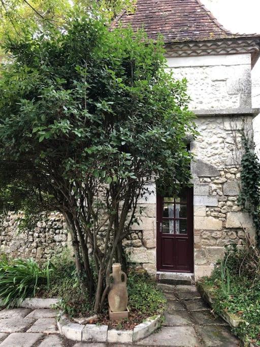 Gîte de L’Edelinie Nanteuil-Auriac-de-Bourzac Extérieur photo